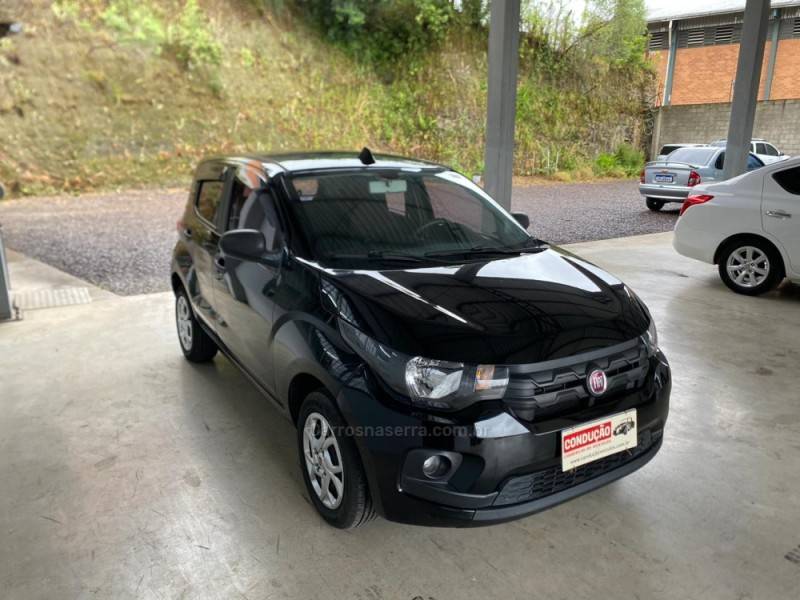 FIAT - MOBI - 2019/2020 - Preta - R$ 45.800,00