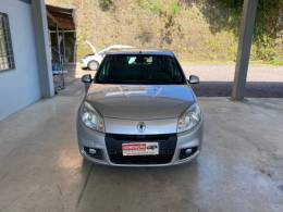 RENAULT - SANDERO - 2012/2012 - Prata - R$ 32.500,00