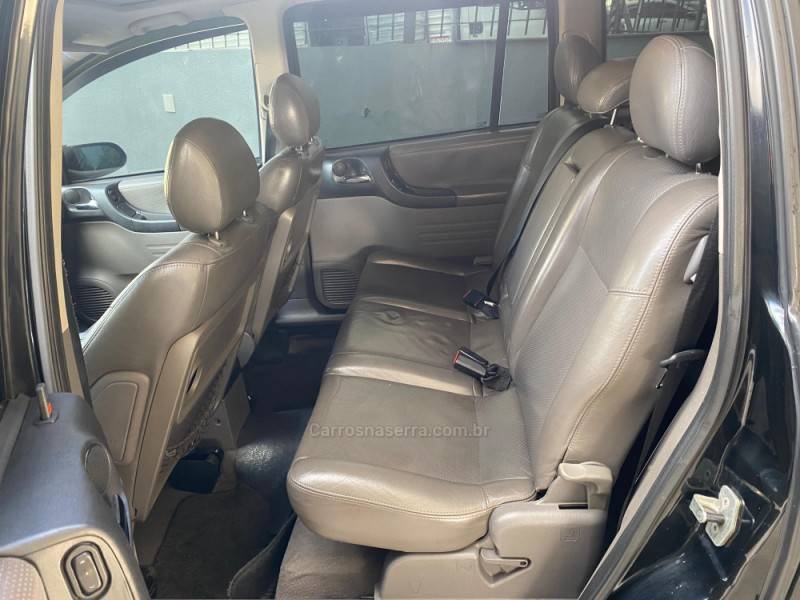 CHEVROLET - ZAFIRA - 2004/2005 - Preta - R$ 28.700,00