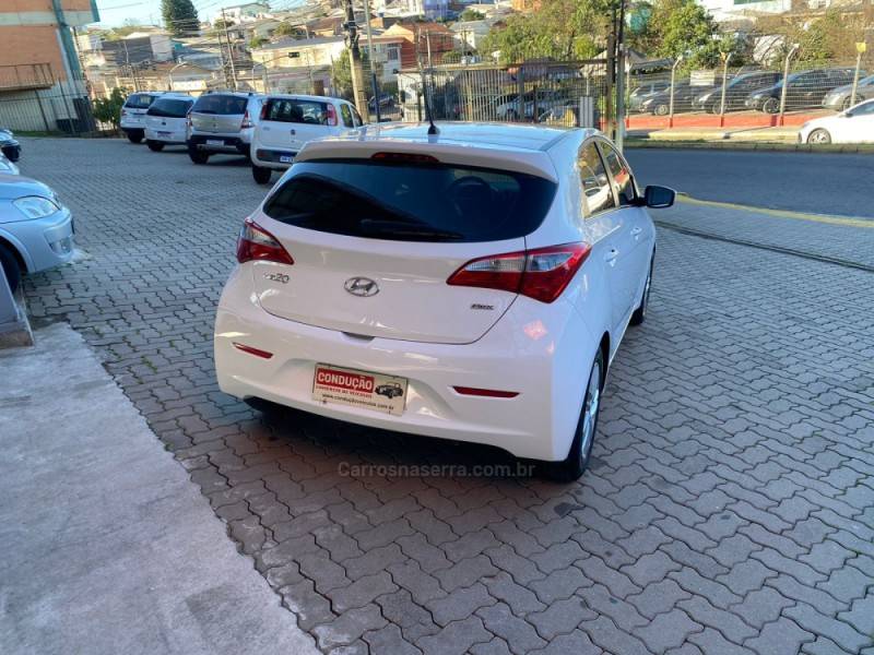 HYUNDAI - HB20 - 2014/2015 - Branca - R$ 43.800,00