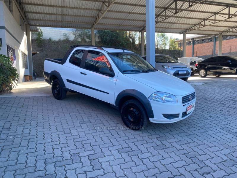 FIAT - STRADA - 2012/2013 - Branca - R$ 53.900,00