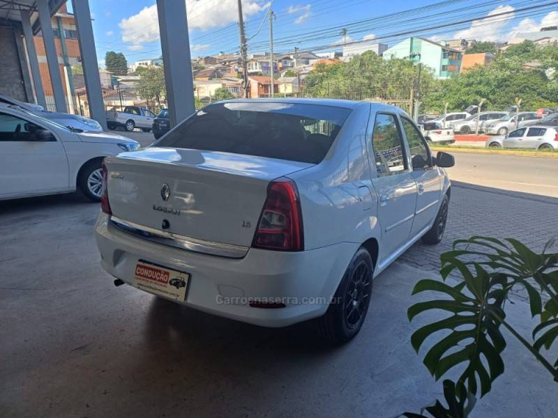 RENAULT - LOGAN - 2013/2013 - Branca - R$ 29.400,00