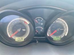 FORD - FIESTA - 2013/2014 - Prata - R$ 36.900,00