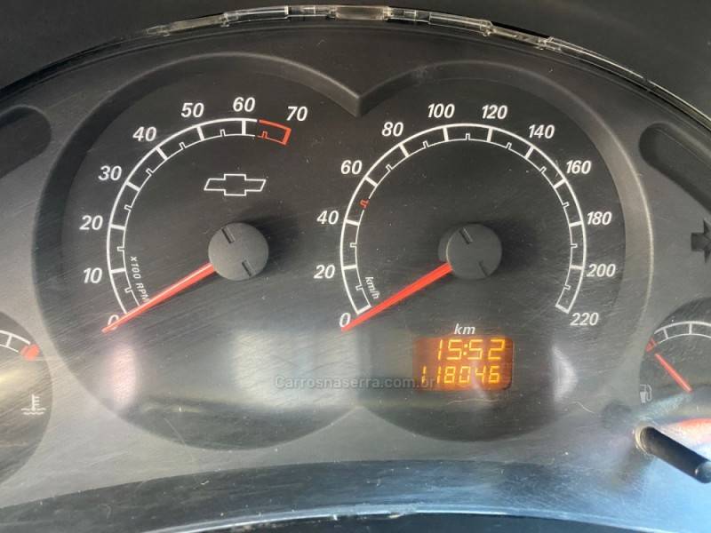 CHEVROLET - MONTANA - 2009/2010 - Vermelha - R$ 31.800,00