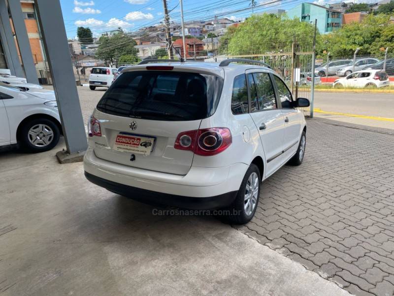 VOLKSWAGEN - CROSSFOX - 2009/2009 - Branca - R$ 32.900,00