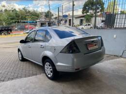 FORD - FIESTA - 2013/2014 - Prata - R$ 36.900,00