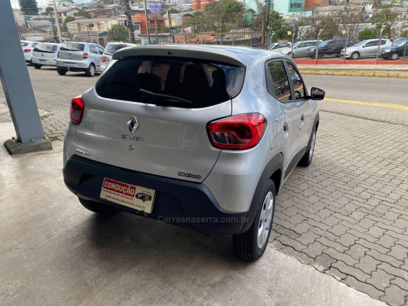 RENAULT - KWID - 2017/2018 - Prata - R$ 38.700,00
