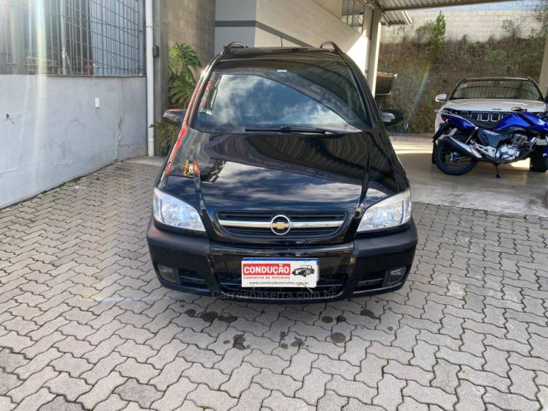 CHEVROLET - ZAFIRA - 2004/2005 - Preta - R$ 28.700,00