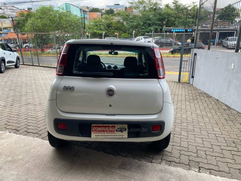 FIAT - UNO - 2012/2013 - Branca - R$ 33.000,00