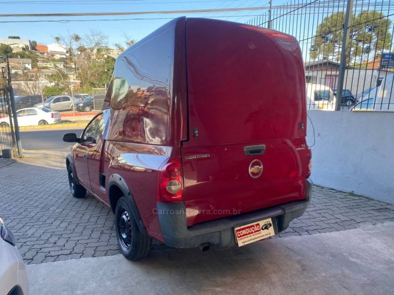 CHEVROLET - MONTANA - 2009/2010 - Vermelha - R$ 31.800,00