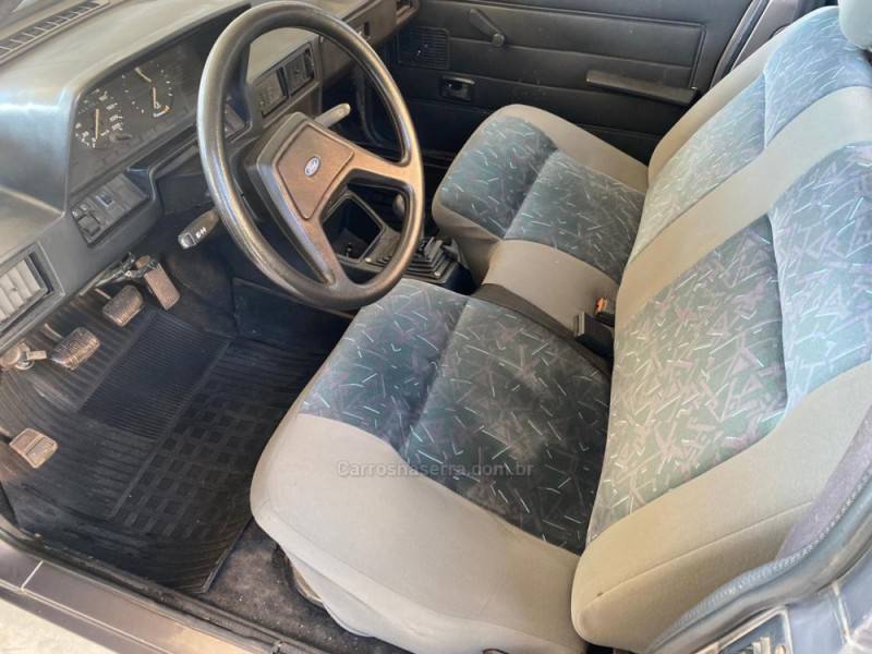 FORD - PAMPA - 1994/1995 - Bege - R$ 23.400,00