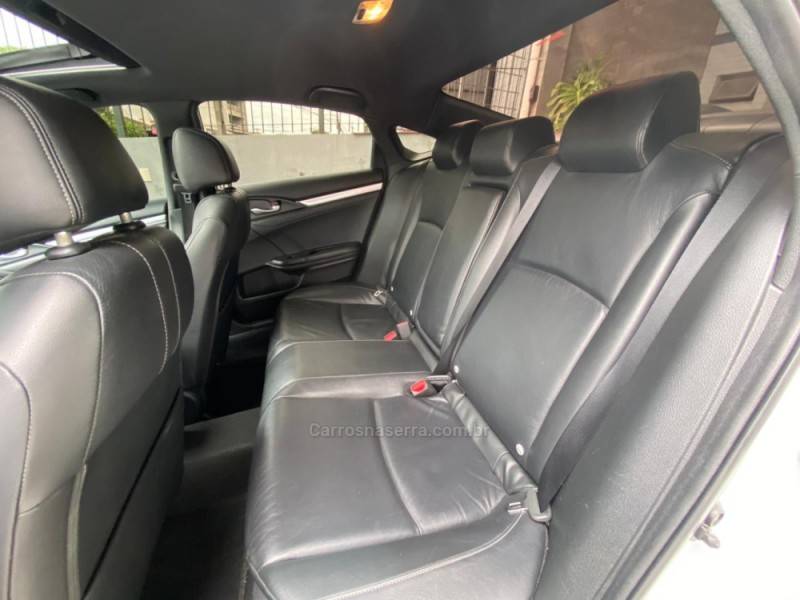 HONDA - CIVIC - 2017/2017 - Branca - R$ 128.000,00