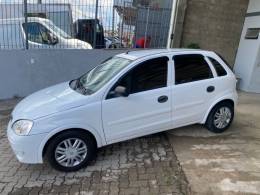 CHEVROLET - CORSA - 2010/2011 - Branca - R$ 32.000,00
