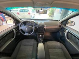 RENAULT - SANDERO - 2012/2012 - Prata - R$ 32.500,00