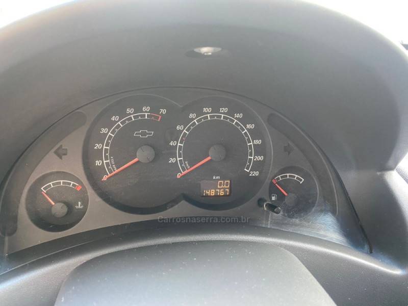 CHEVROLET - CORSA - 2010/2011 - Branca - R$ 32.000,00