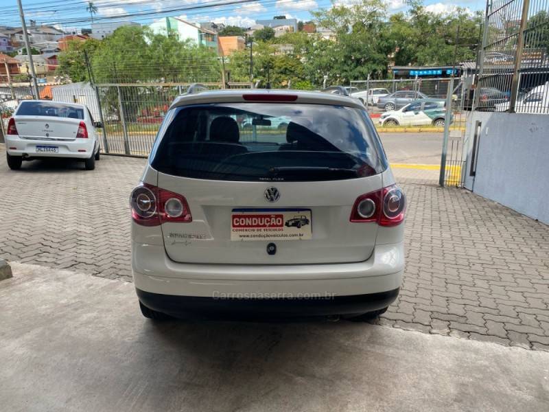 VOLKSWAGEN - CROSSFOX - 2009/2009 - Branca - R$ 32.900,00