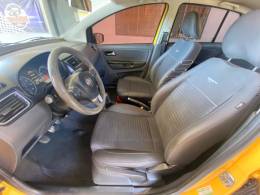 VOLKSWAGEN - CROSSFOX - 2012/2012 - Amarela - R$ 37.900,00