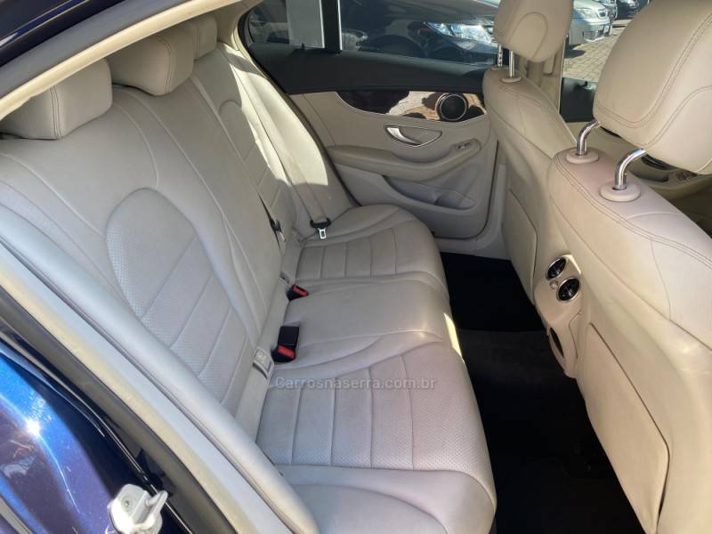 MERCEDES-BENZ - C 180 - 2014/2015 - Azul - Sob Consulta