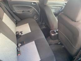 FORD - FIESTA - 2013/2014 - Prata - R$ 36.900,00