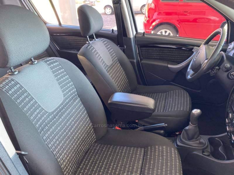 RENAULT - SANDERO - 2012/2012 - Prata - R$ 32.500,00