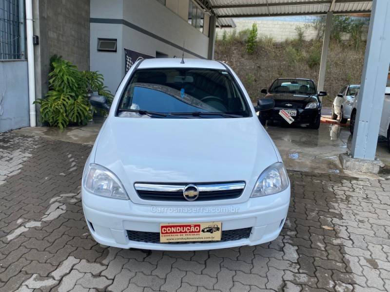 CHEVROLET - CORSA - 2010/2011 - Branca - R$ 32.000,00