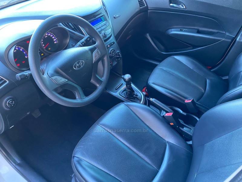 HYUNDAI - HB20 - 2014/2015 - Branca - R$ 43.800,00
