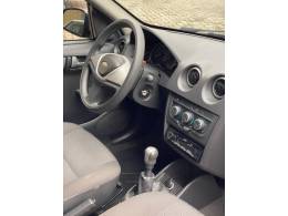 CHEVROLET - CELTA - 2012/2013 - Preta - R$ 31.000,00