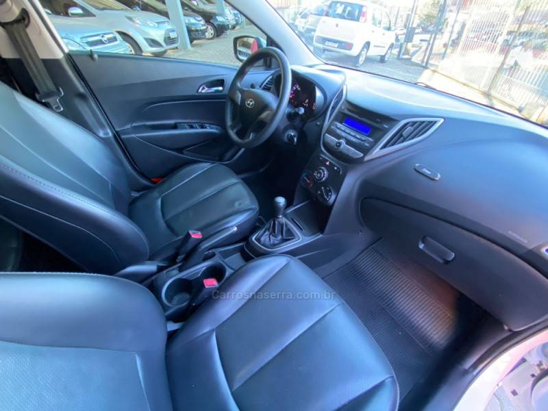 HYUNDAI - HB20 - 2014/2015 - Branca - R$ 43.800,00