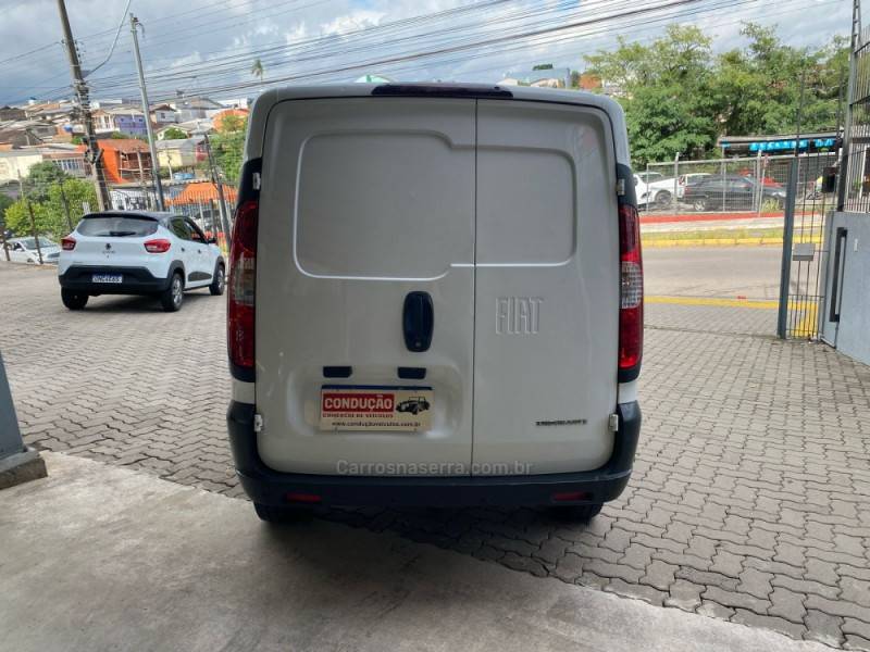 FIAT - FIORINO - 2022/2023 - Branca - R$ 85.600,00