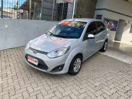FORD - FIESTA - 2013/2014 - Prata - R$ 36.900,00