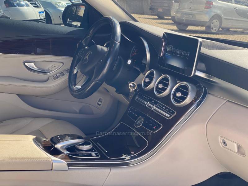 MERCEDES-BENZ - C 180 - 2014/2015 - Azul - Sob Consulta