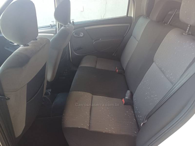 RENAULT - LOGAN - 2013/2013 - Branca - R$ 29.400,00