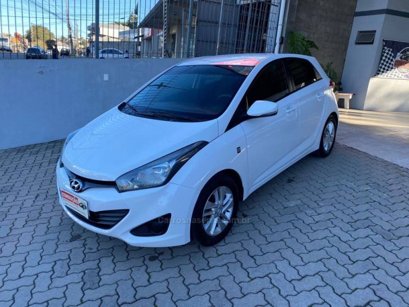 HYUNDAI - HB20 - 2014/2015 - Branca - R$ 43.800,00