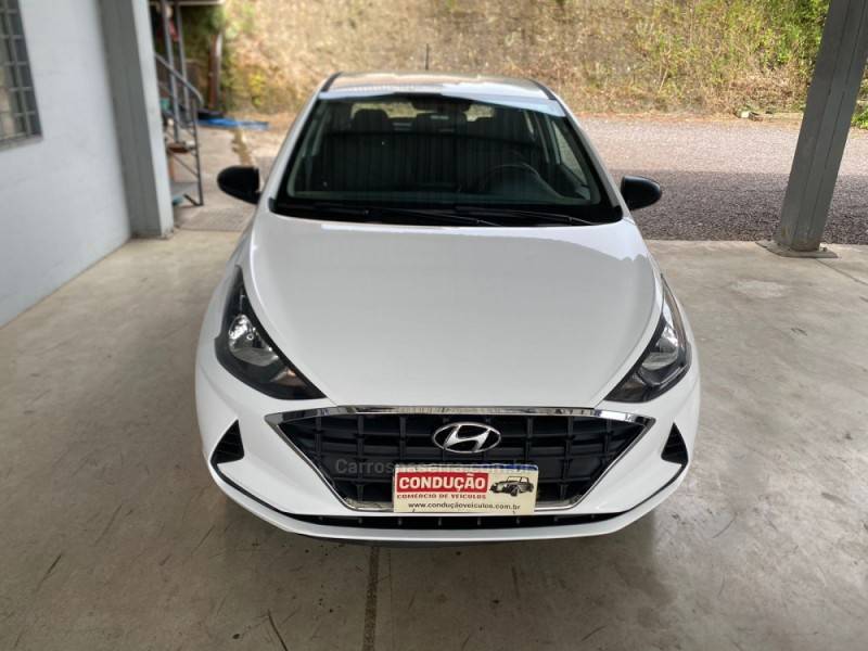 HYUNDAI - HB20 - 2019/2020 - Branca - R$ 54.800,00