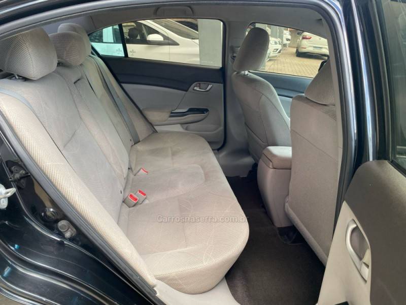 HONDA - CIVIC - 2012/2013 - Preta - R$ 63.800,00