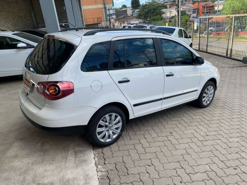 VOLKSWAGEN - CROSSFOX - 2009/2009 - Branca - R$ 32.900,00