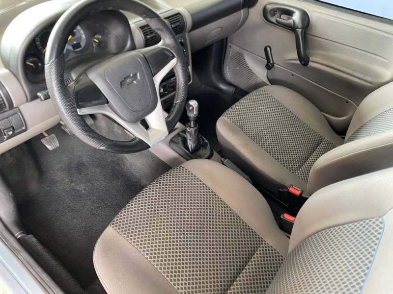 CHEVROLET - CLASSIC - 2008/2009 - Prata - R$ 19.900,00