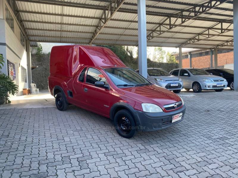 CHEVROLET - MONTANA - 2009/2010 - Vermelha - R$ 31.800,00